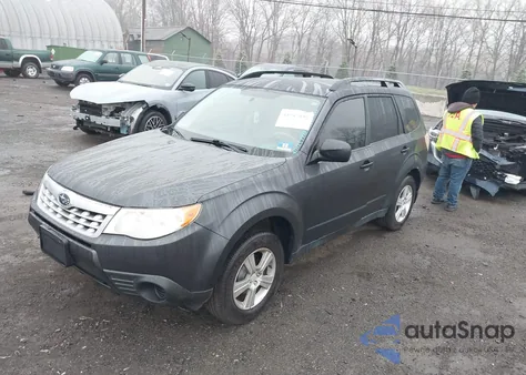 2013 Subaru Forester 2.5X из США, поврежденный, VIN JF2SHABC4DH445686